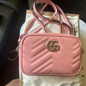 Gucci marmont shoulder bag